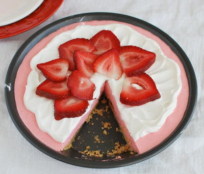 No-Bake Strawberry Pie Recipe