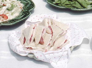 Strawberry And Cream Cheese Sandwiches