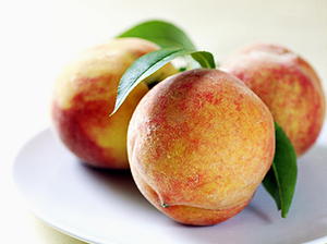 Poached Peaches in Red Wine