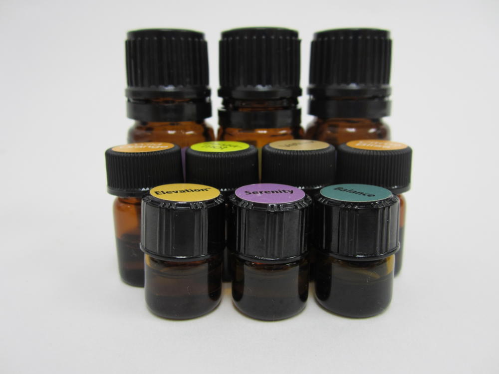 Ways To Use Essential Oils: An Essential Oils Guide | DIYIdeaCenter.com