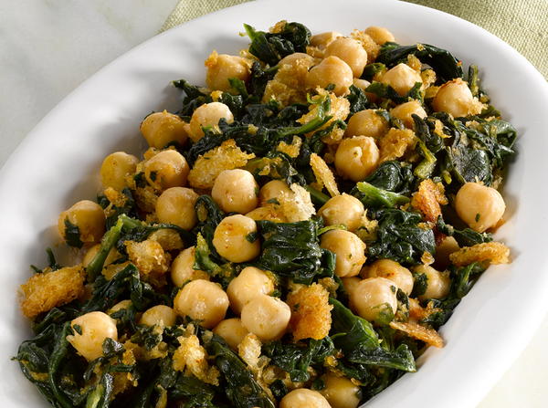 Chickpeas With Spinach Recipe Cookstr Com