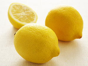 Scallopine in Lemon-Caper Sauce