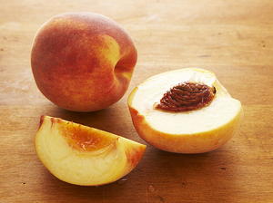  Cantaloupe-Peach Smoothie