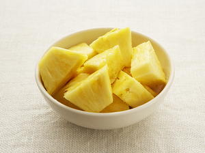 Pineapple Chutney with Golden Raisins