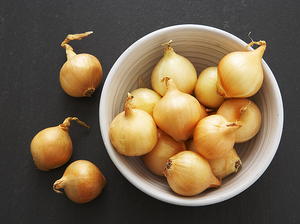 Brown-braised Onions