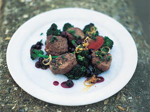 Pan-Seared Venison Loin with Blueberries, Shallots and Red Wine
