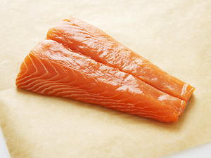 Gene’s Northern California Planked Salmon