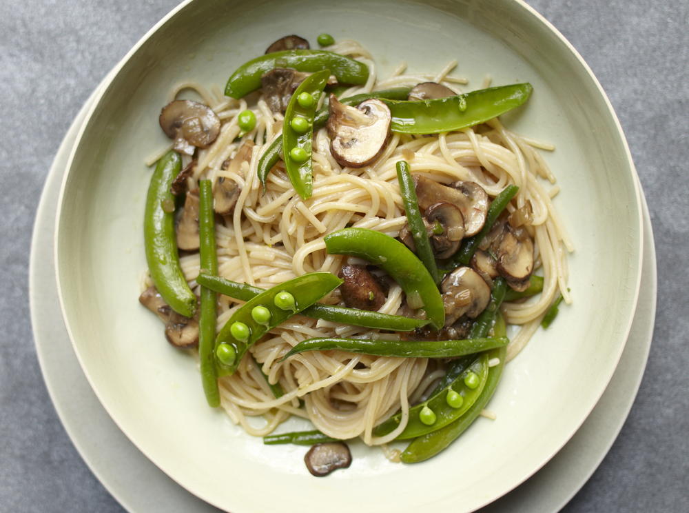 Simple Spring Vegetables With Pasta 