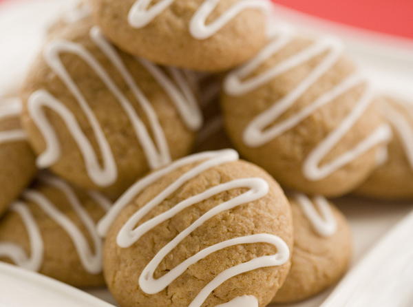 ginger-drizzle-cookies-cookstr