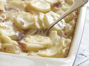 Cheesy Scalloped Potatoes