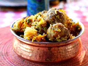 Saffron Rice with Meatballs