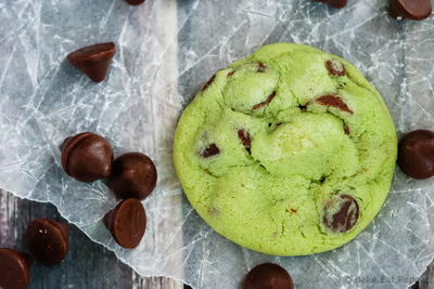 Minty Chocolate Chip Cookies Recipe