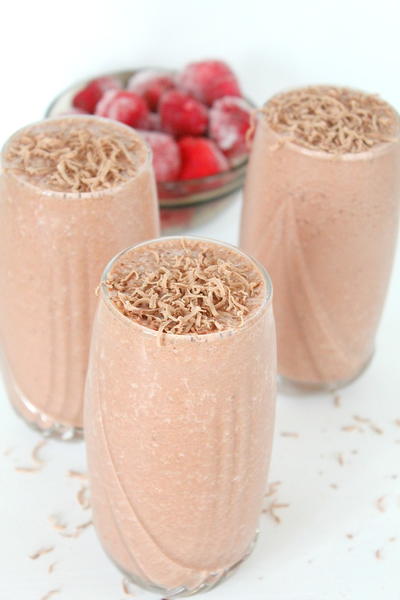 Fudge Strawberry Cherry Smoothie Recipe