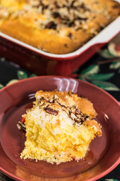 Easy Hawaiian Dump Cake