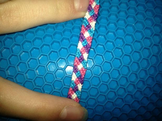 How To Make A Stained Glass Friendship Bracelet