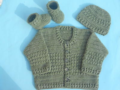 Easy Crochet Baby Cardigan