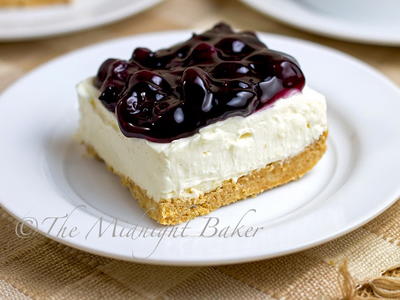 No-Bake Blueberry Cheesecake Bars