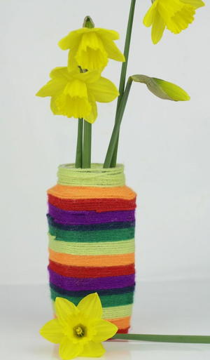 Mother S Day Yarn Vase Diy Craft Allfreekidscrafts Com