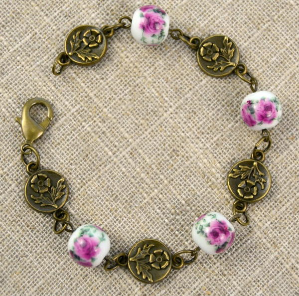 Easy DIY Vintage Bracelet