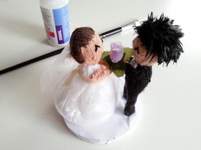 Knitted Bride and Groom Cake Topper