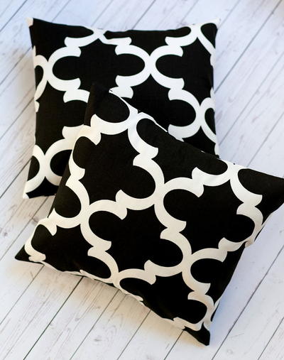Classic DIY Pillow Cover Pattern