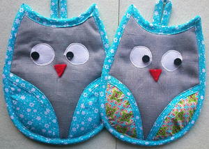 Owl-Hotpads "Henry and Hobbes"