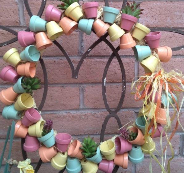 Mini Terra Cotta Pot Wreath