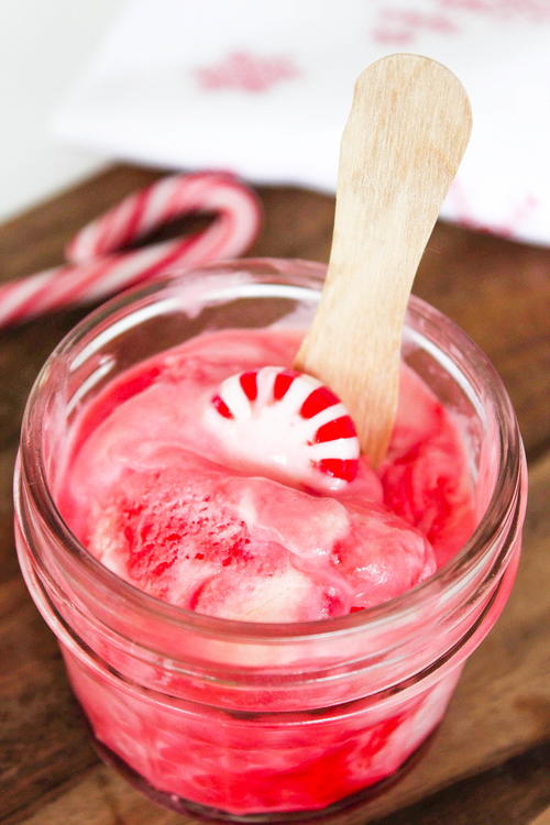 Holiday Peppermint Ice Cream | TheBestDessertRecipes.com