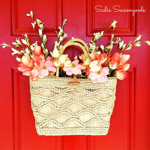 Straw Tote Spring Wreath