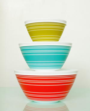 World Kitchen Pyrex-Inspired Vintage Charm Mixing Bowl Set