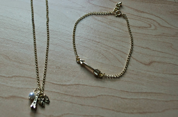 Charming Chains DIY Jewelry Set