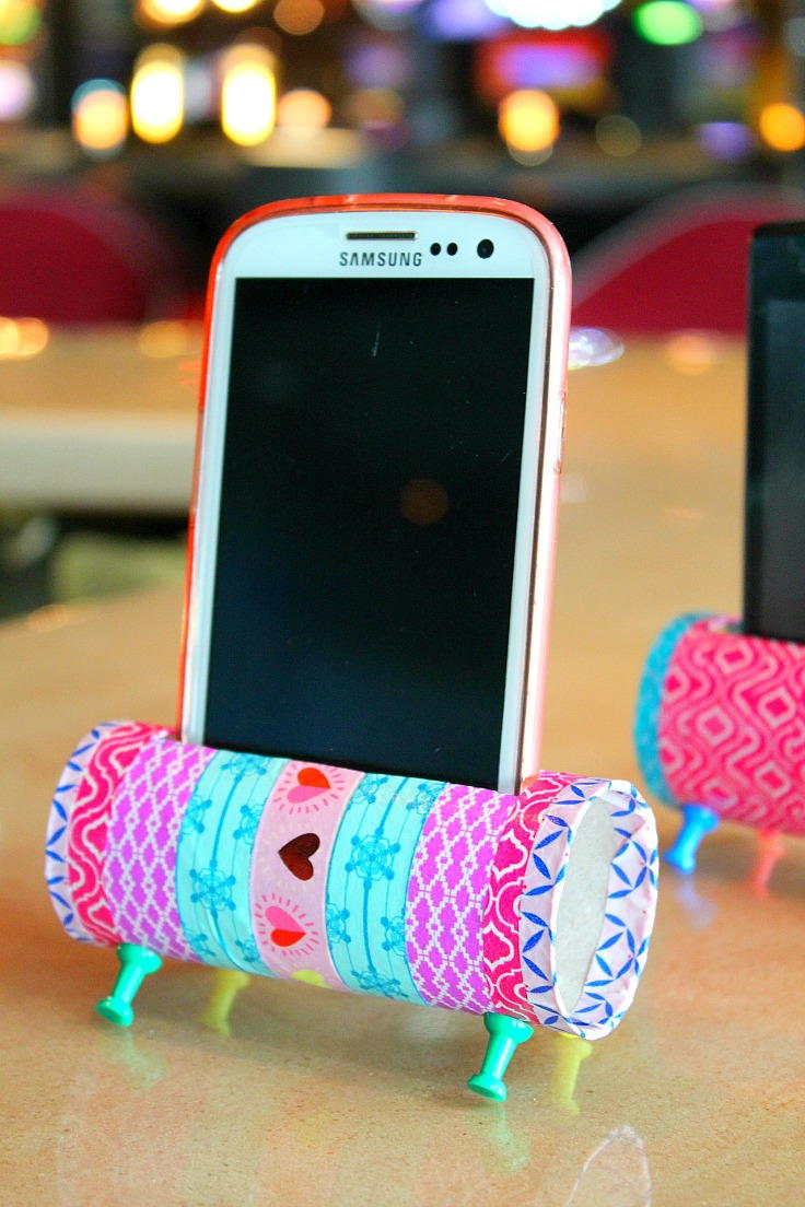 Colorful DIY Phone Stand | DIYIdeaCenter.com