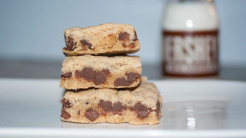 Chewy Chocolate Chip Cookies Bars
