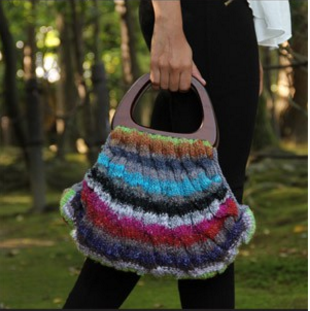 How To Knit Beautiful Bags by Sian Brown Book Review with Flower Basket bag  pattern - Underground Crafter
