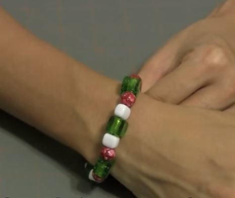 Chunky Christmas Bead Bracelet