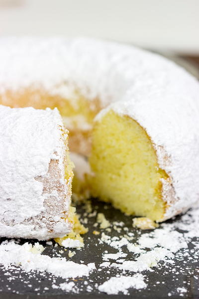 Powdered Sugar Doughnut Cake