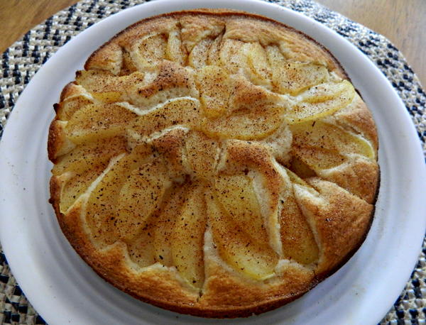 Bakery Style Pear Coffee Cake 