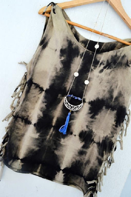 5 Bleach Tie Dye Patterns Reverse Tie Dye Favecrafts Com 5 Bleach Tie Dye Patterns Reverse Tie Dye Favecrafts Com