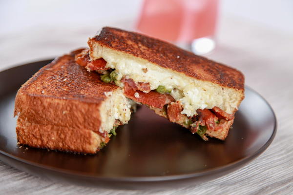 Bacon Jalapeno Popper Grilled Cheese