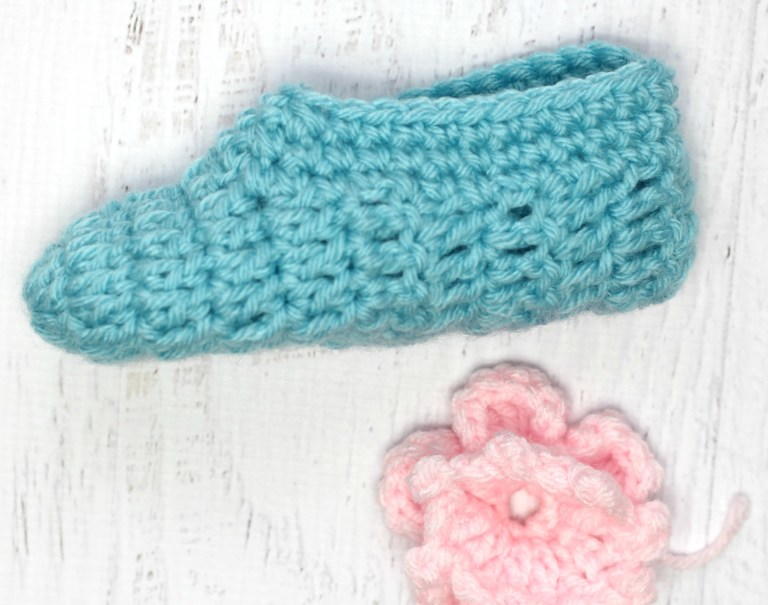 Easiest baby 2024 booties to crochet