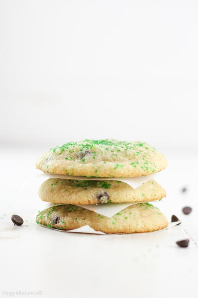 Healthy Mint Chocolate Chip Cookies