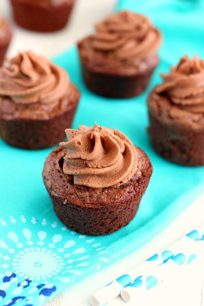 Bite-Sized Brownies with Nutella Frosting