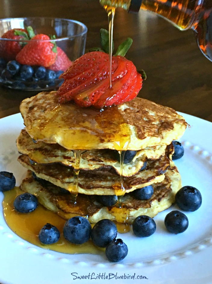 2 Ingredient Banana Pancakes Vegan 2- Ingredient Banana Pancakes | RecipeLion.com