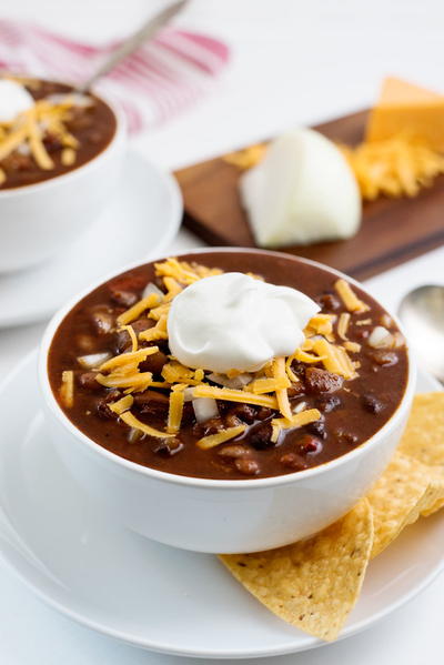 The Easiest Vegetarian Slowcooker Chili