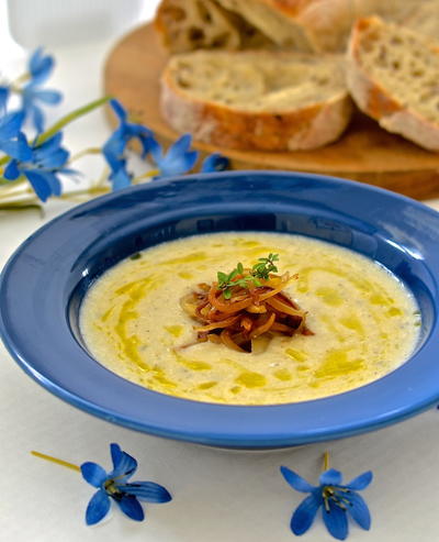 Creamy Cauliflower Horseradish Soup