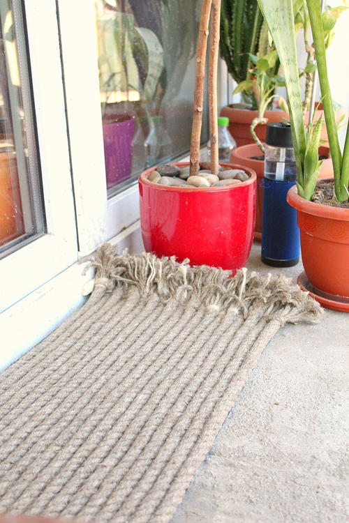 DIY Outdoor Rug with Rope