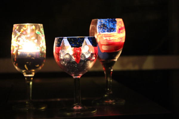 July 4th Glowing Wine Glasses