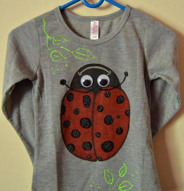Lovely Ladybug DIY T-Shirt