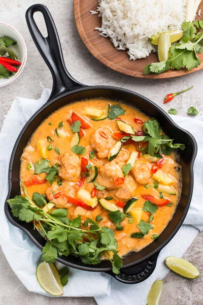 Quick Thai Shrimp Curry with Pineapple