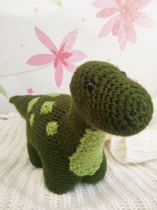 Dexter the Dinosaur Amigurumi